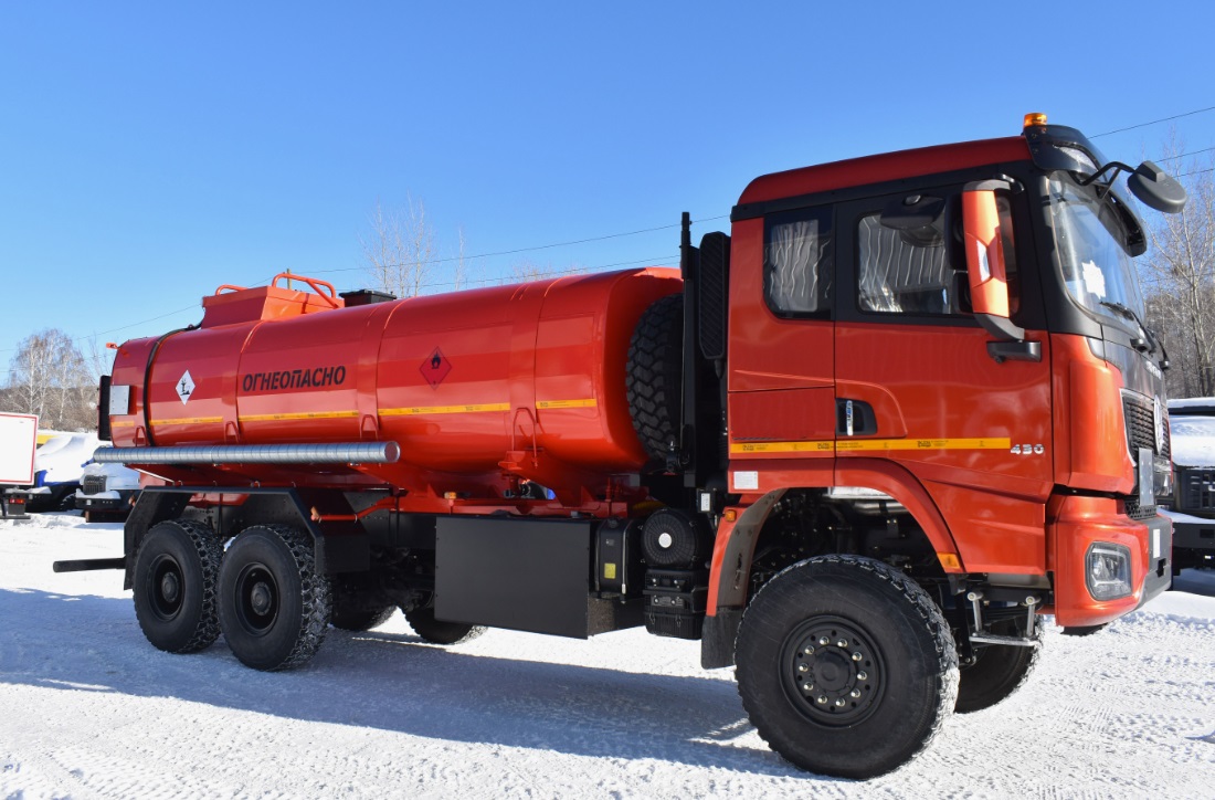 Автотопливозаправщик Shacman X3000