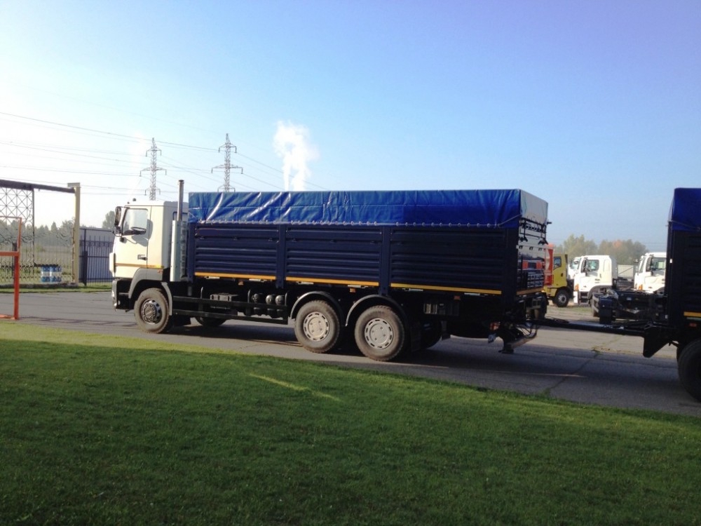 Бортовой автомобиль-зерновоз МАЗ 6312С9 